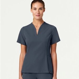Jaanuu Calix Fit & Flare Scrub Top - Carbon Gray